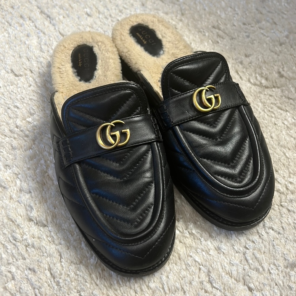 Womens gucci shearling slipper